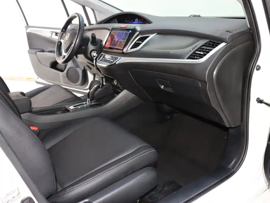 Jade 1.8 L Auto Classic 5-seat