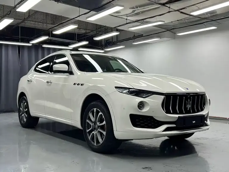 Maserati Levante 3.0 T Standard