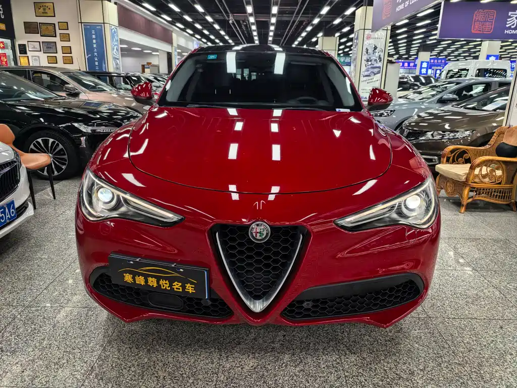 Stelvio 2.0 T 200 HP Elite