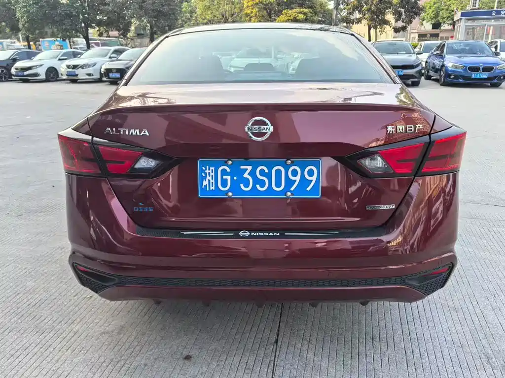 Teana Facelift 2.0 L XL Comfort