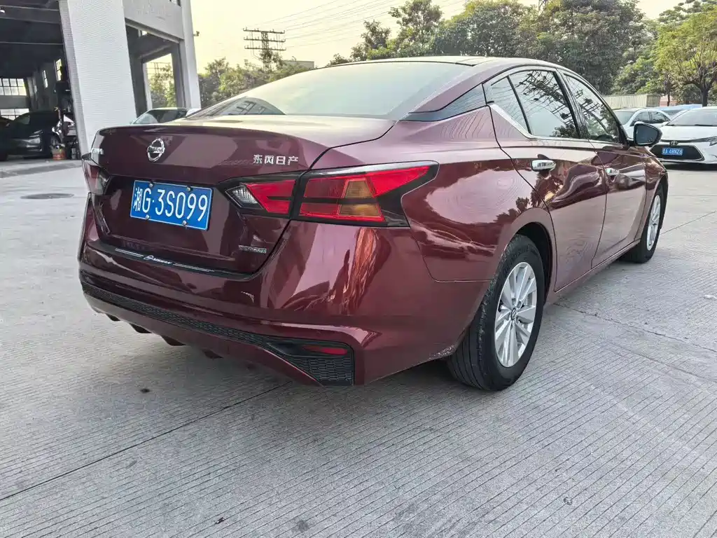 Teana Facelift 2.0 L XL Comfort