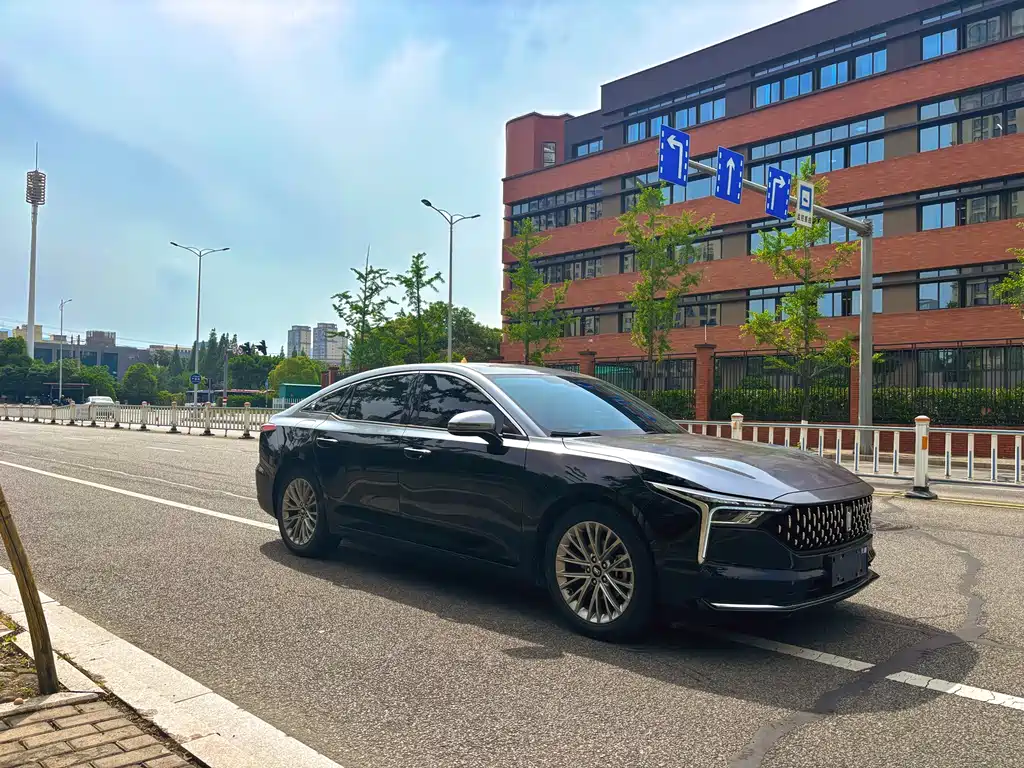 Besturn B70 3 rd Gen 1.5 T Auto Joy 70 Anniversary
