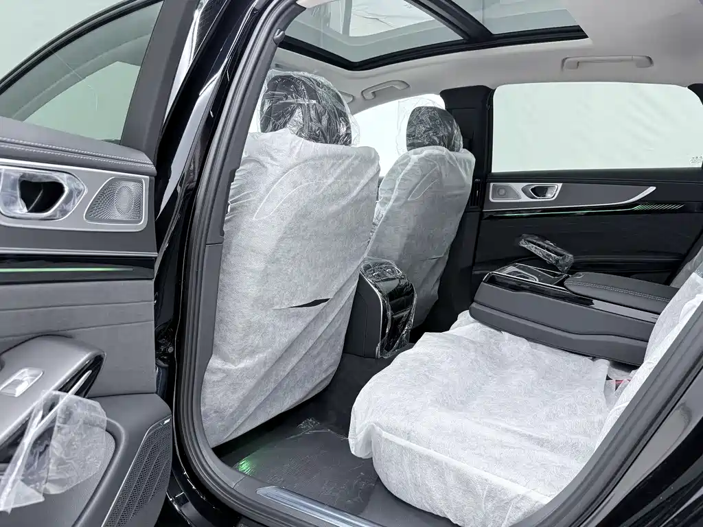Hongqi H9 2.0 T Flagship Smooth Private Style