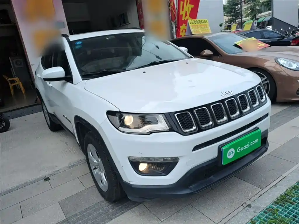 Compass 200 T Auto Home Enjoyment