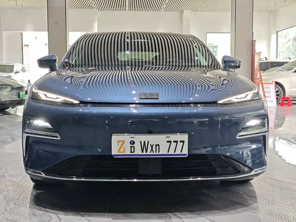 Galaxy Xingyao 8 130 km EM-i Flagship