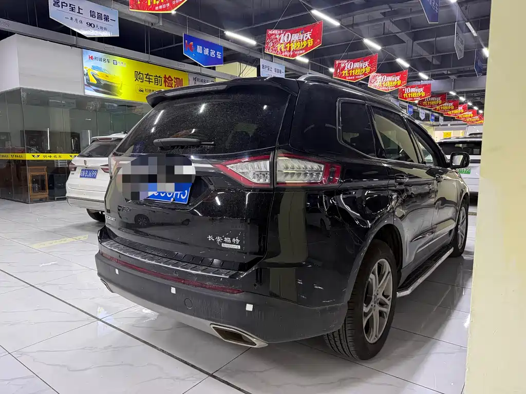 Edge EcoBoost 245 2 WD Grand Sharp 7-seat CN-VI