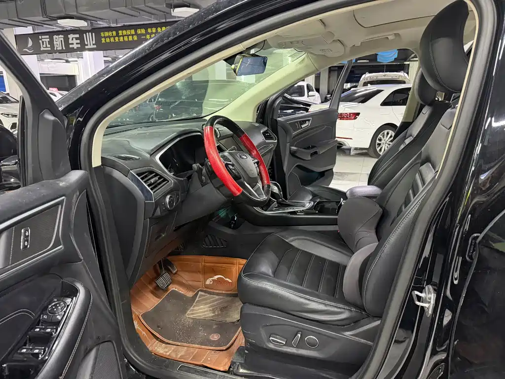 Edge EcoBoost 245 2 WD Grand Sharp 7-seat CN-VI
