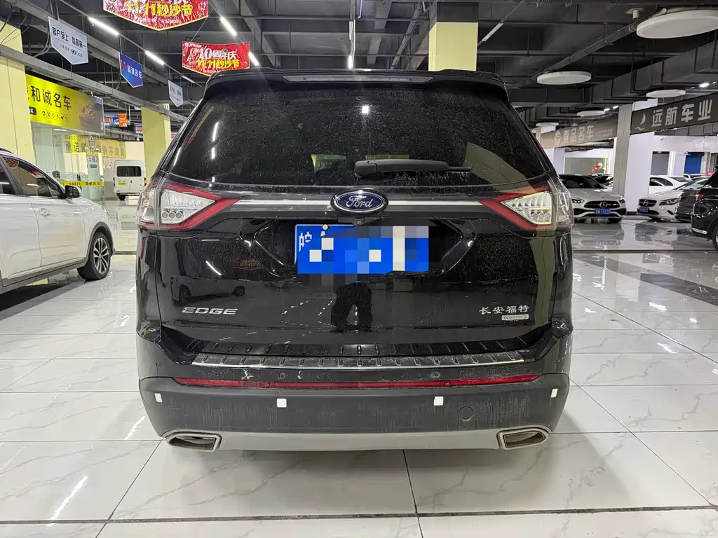 Edge EcoBoost 245 2 WD Grand Sharp 7-seat CN-VI