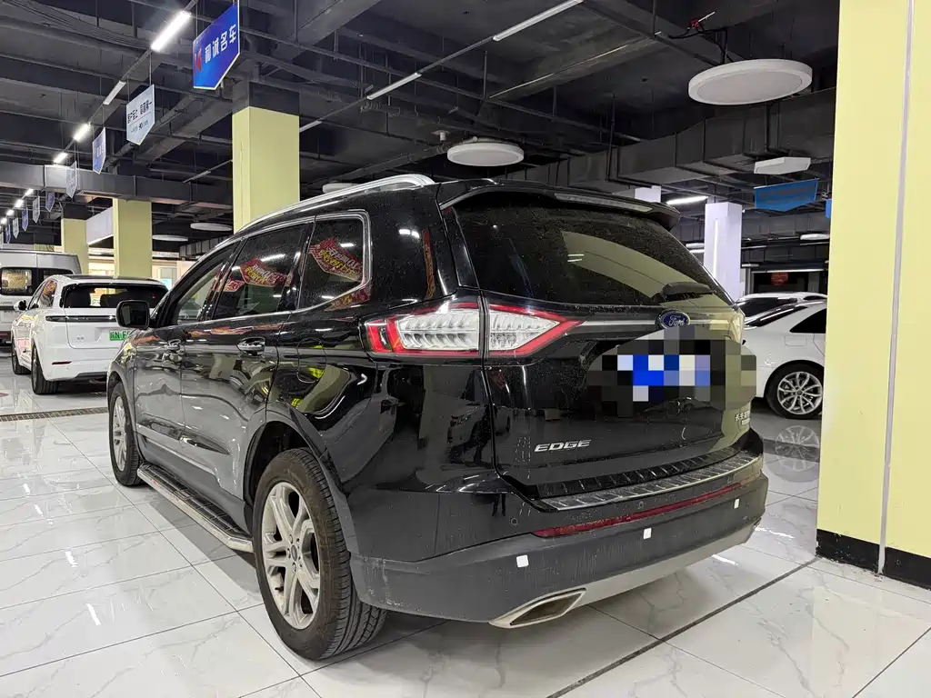 Edge EcoBoost 245 2 WD Grand Sharp 7-seat CN-VI