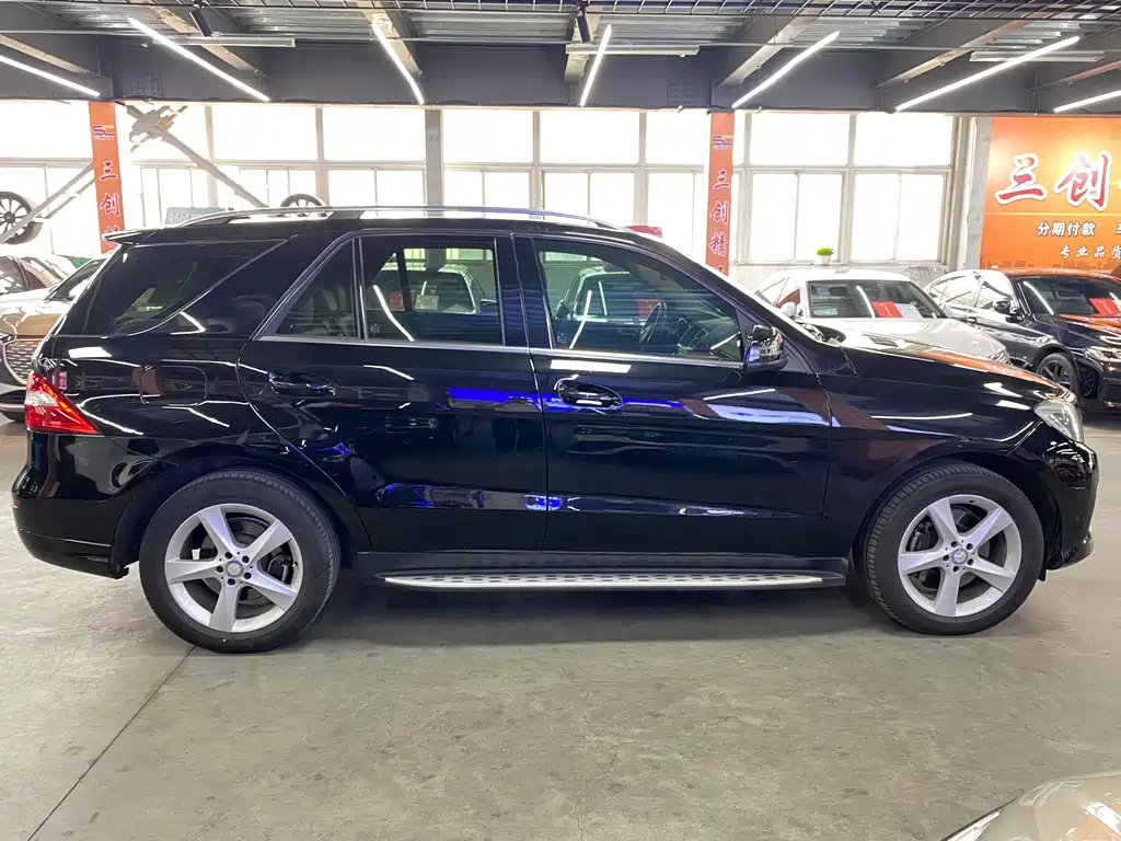 Mercedes-Benz M-Class ML 400 4 MATIC Dynamic