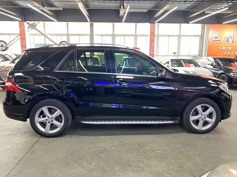 Mercedes-Benz M-Class ML 400 4 MATIC Dynamic