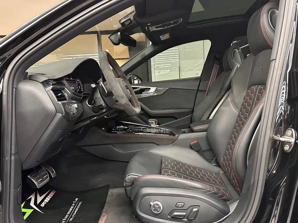 Audi RS 4 RS4 Avant Obsidian