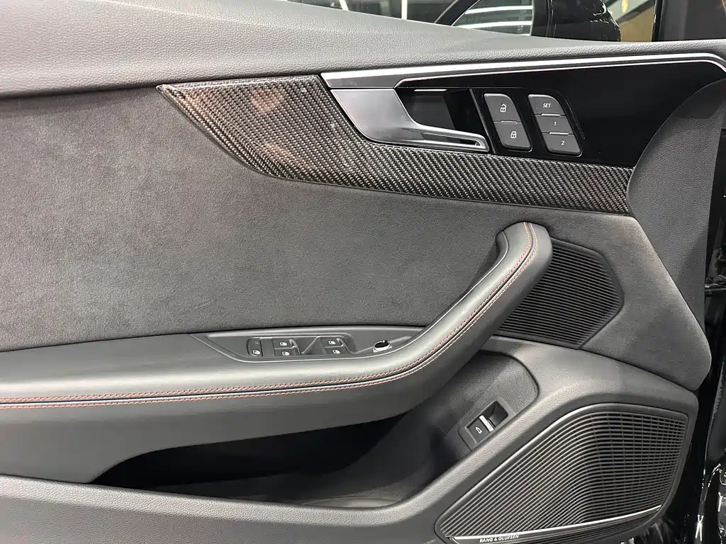 Audi RS 4 RS4 Avant Obsidian