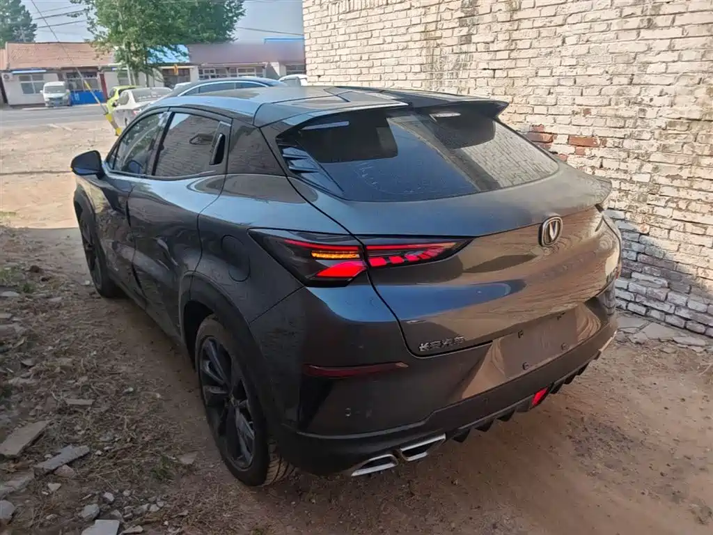 Changan UNI-T 1.5 T Distinguished