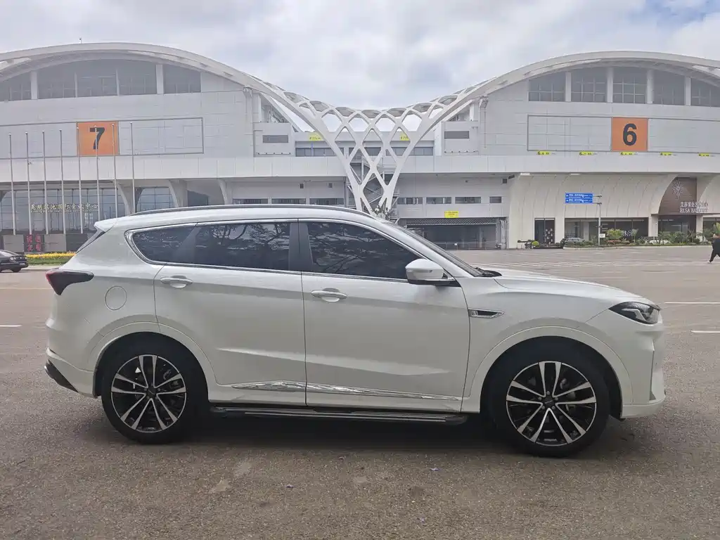 Jetour X70 PLUS 1.6 T DCT Land PRO+ 7-seat