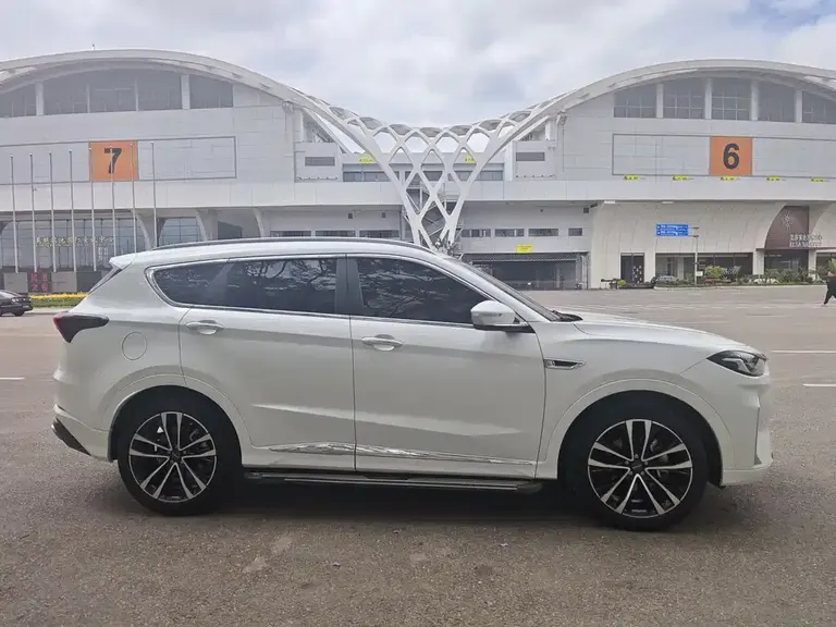 Jetour X70 PLUS 1.6 T DCT Land PRO+ 7-seat