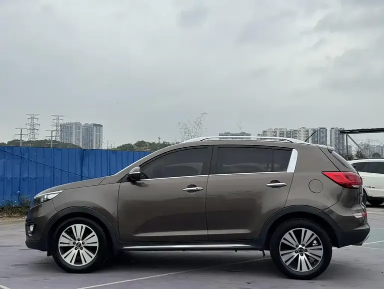 Kia Sportage 2.0 L Auto 2 WD GLS