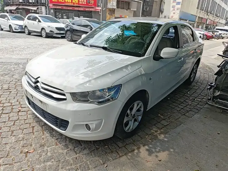 Citroën Elysee 1.6 L Auto Fashion