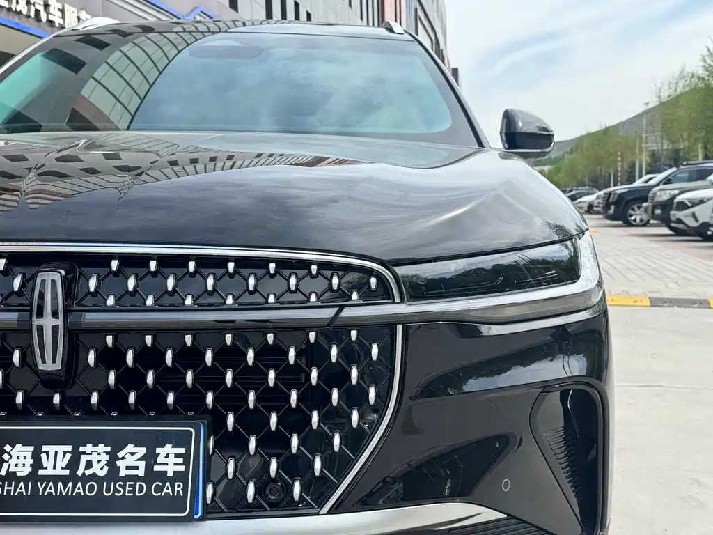 Nautilus 2.0 T 4 WD Comfort Supreme