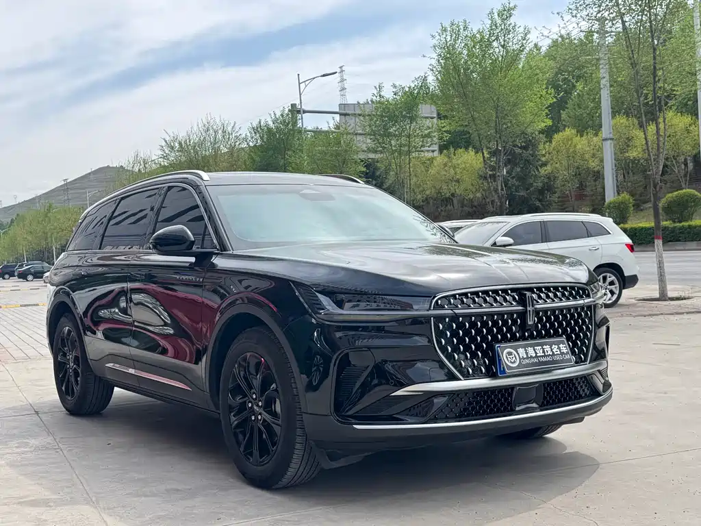 Nautilus 2.0 T 4 WD Comfort Supreme