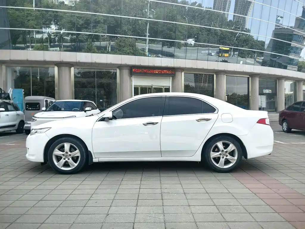 Spirior 2.4 L Luxury