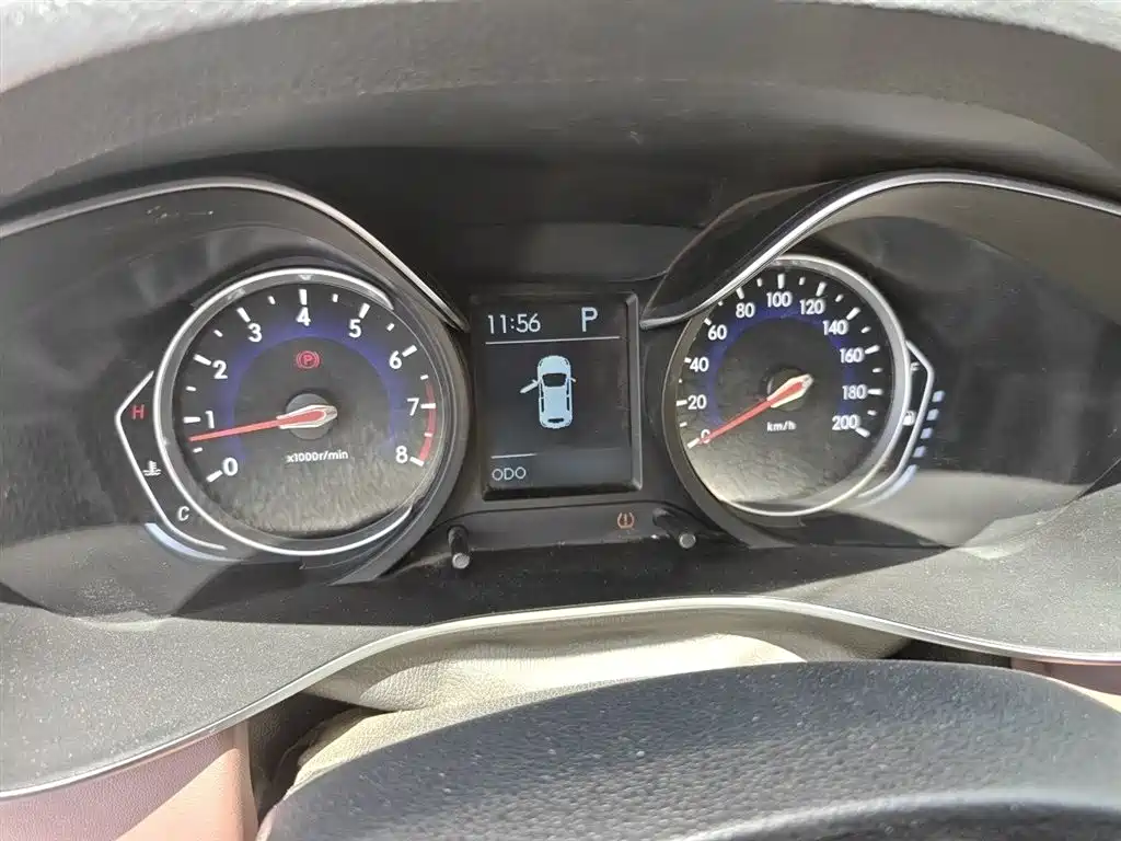 BAIC Changhe Q35 北汽昌河Q35 2016款 1.5 L 自动炫智版