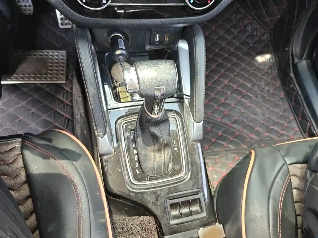 BAIC Changhe Q35 北汽昌河Q35 2016款 1.5 L 自动炫智版