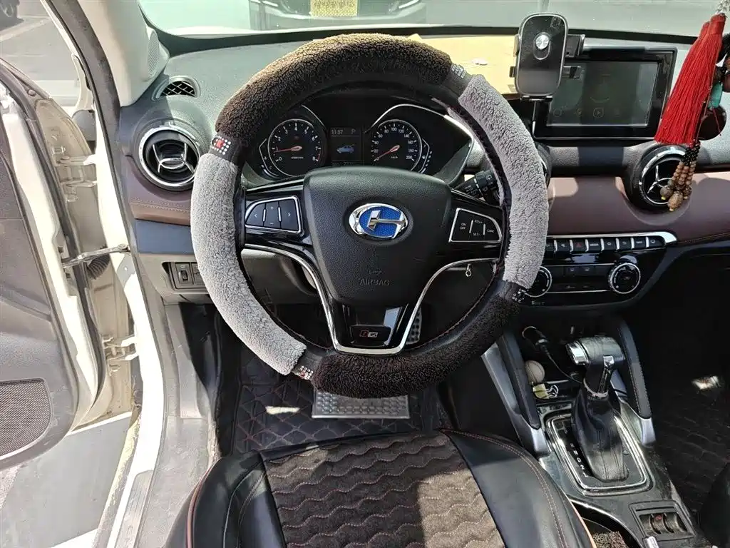 BAIC Changhe Q35 北汽昌河Q35 2016款 1.5 L 自动炫智版