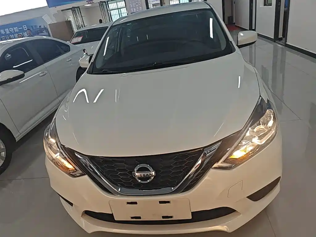 Sylphy Classic 1.6 XE CVT Exclusive