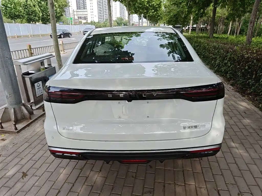 Galaxy Xingyao 6 60 km Sailing