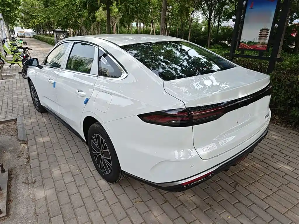 Galaxy Xingyao 6 60 km Sailing