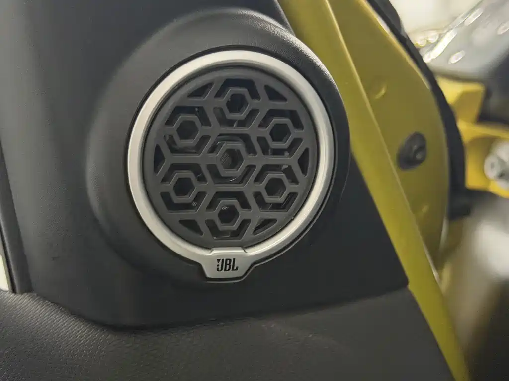 smart forfour 0.9 T 66 kW Pioneer