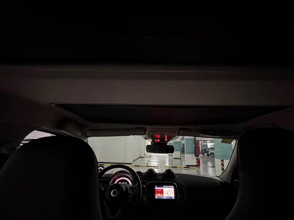 smart forfour 0.9 T 66 kW Pioneer