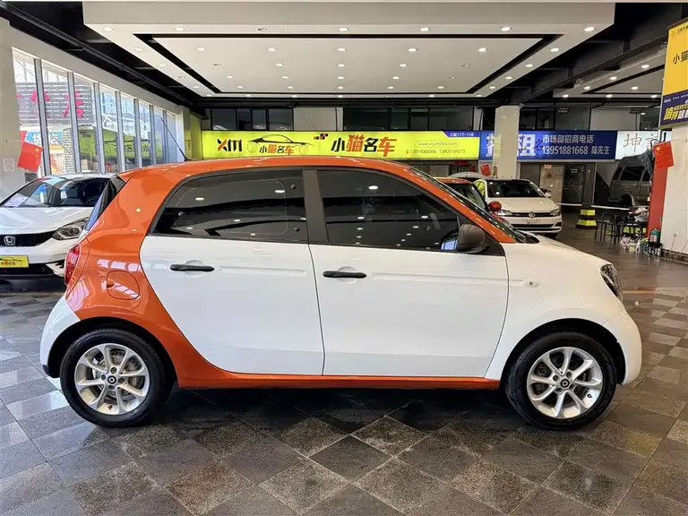 smart forfour 1.0 L 52 kW Agile