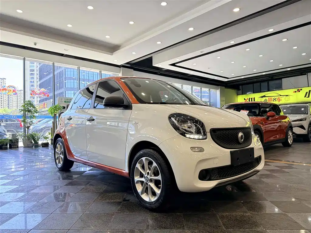 smart forfour 1.0 L 52 kW Agile