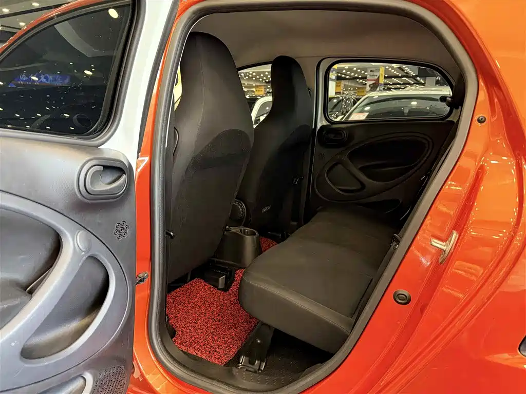 smart forfour 1.0 L 52 kW Agile