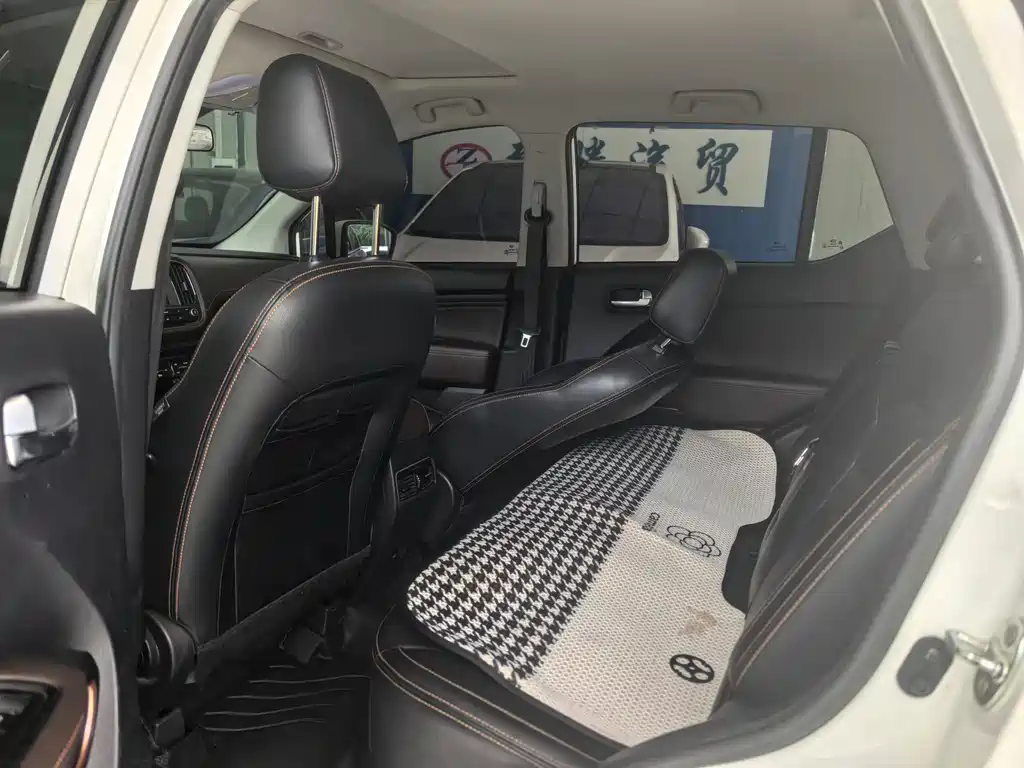 GAC Trumpchi GS3 传祺GS3 2017款 200 T 自动豪华版