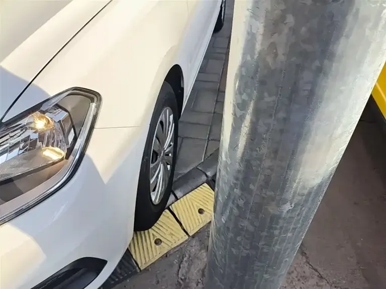 Volkswagen Santana 1.5 L Auto Style