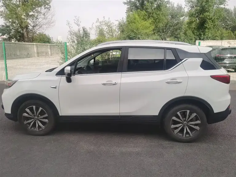 GAC Trumpchi GS3 235 T Manual Elite