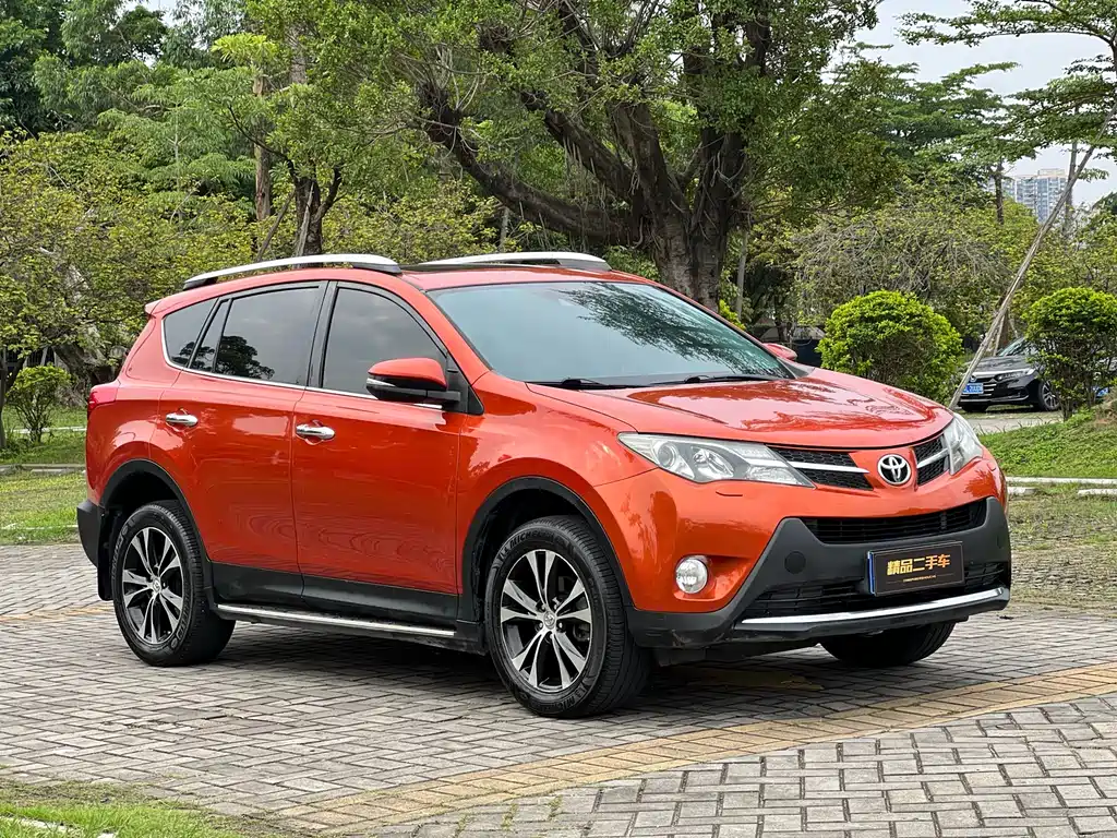 RAV4 2.5 L Auto 4 WD Distinguished