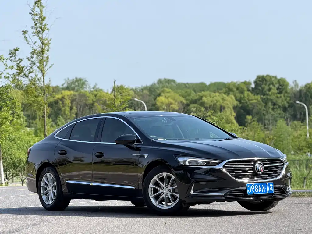 LaCrosse 552 T Luxury