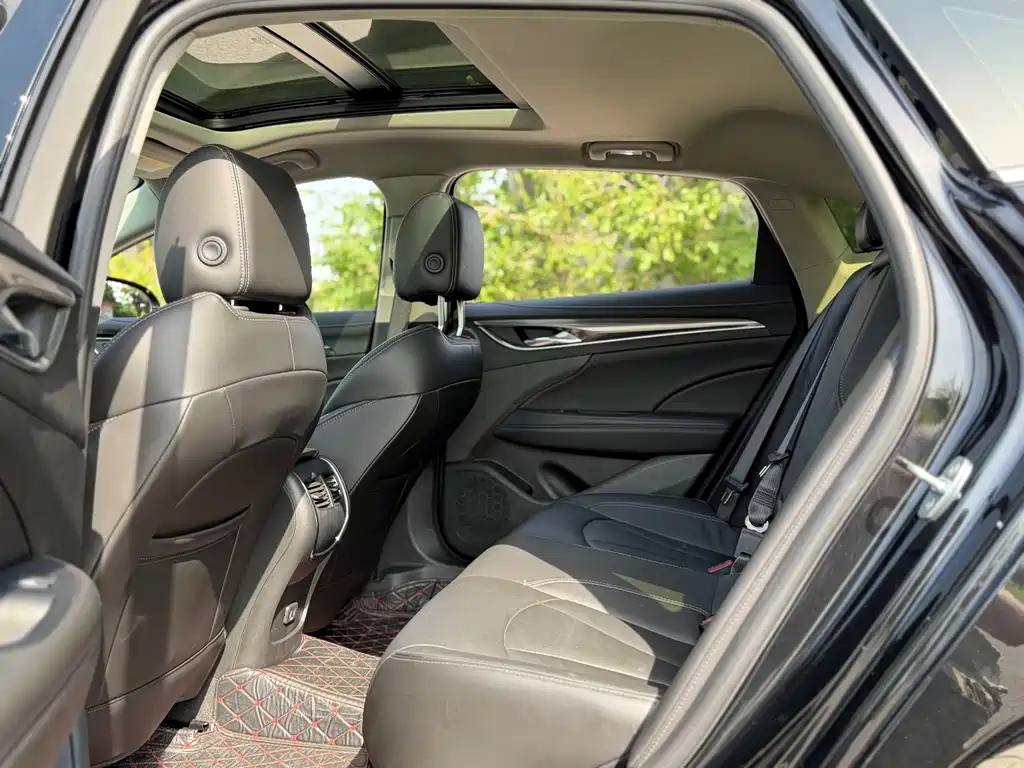 LaCrosse 552 T Luxury