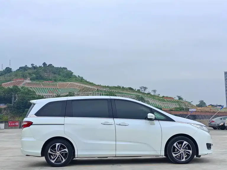 Honda Odyssey 2.4 L Luxury