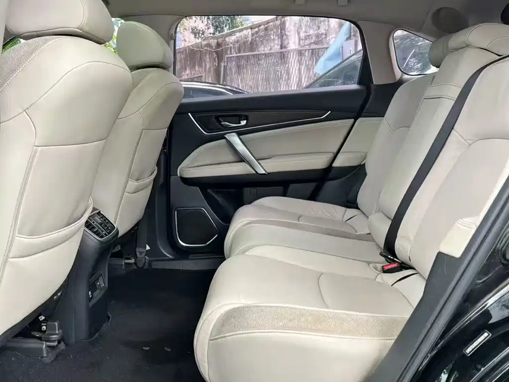 Avancier 240 TURBO 2 WD Premium