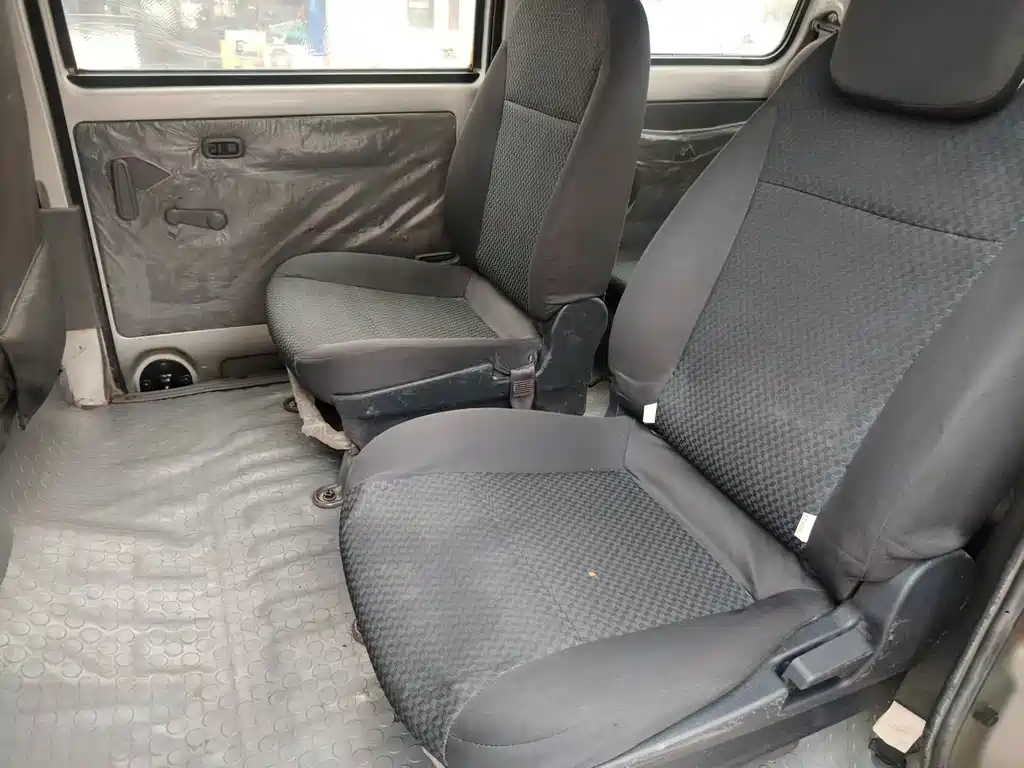 Wuling Zhiguang 五菱之光 2015款 1.2 L S 标准型LSI