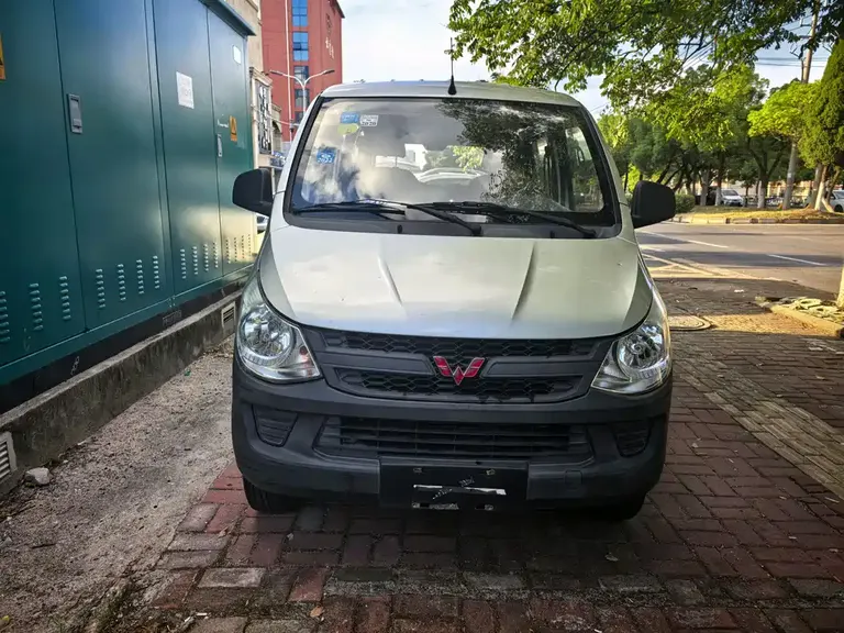 Wuling Zhiguang 五菱之光 2015款 1.2 L S 标准型LSI