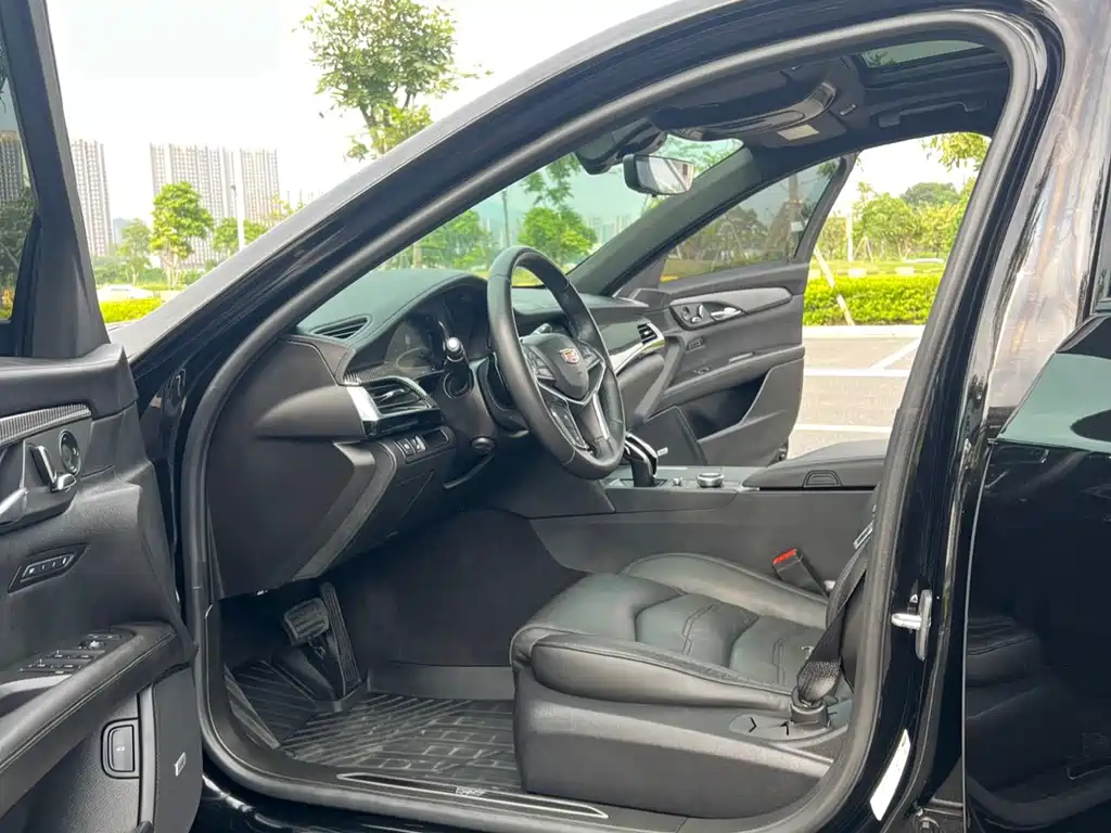 Cadillac CT6 28 T Leading Sport