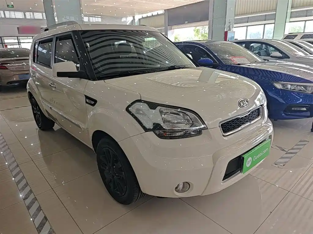 Soul 1.6 L AT GL