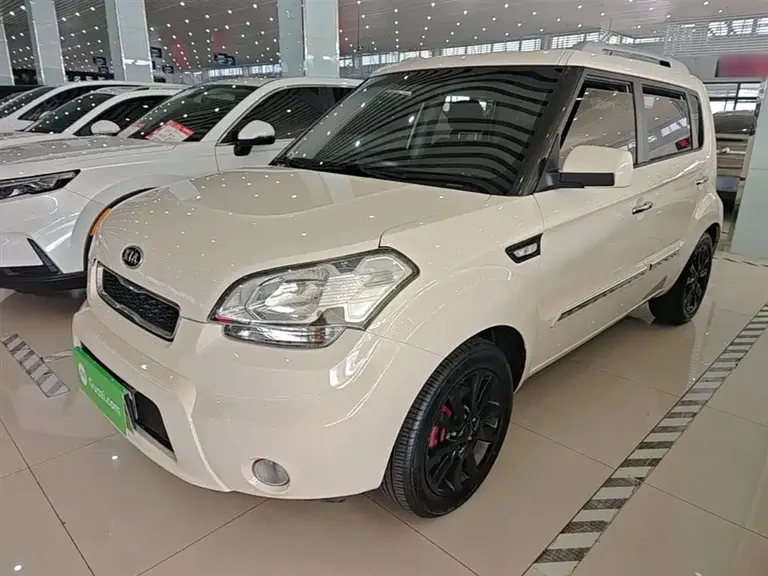 Kia Soul 1.6 L AT GL