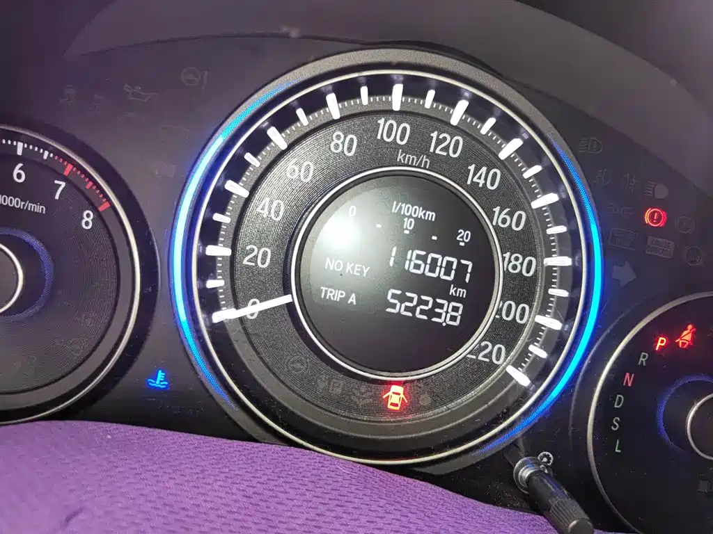 Crider 1.8 L CVT Luxury